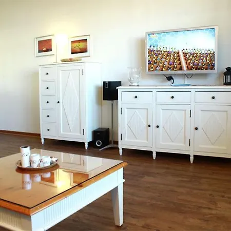 Апартаменты Appartementanlage Urlaubstraeume Кюлунгсборн